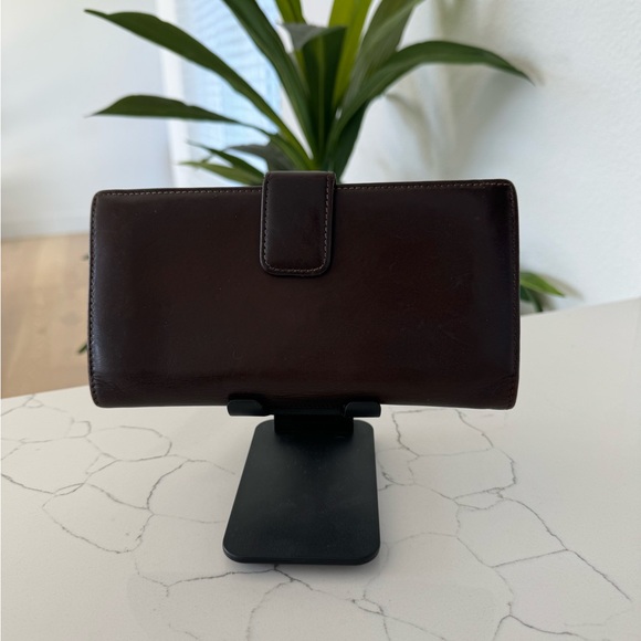 Gucci Brown Leather with Gold Emblem and Sherry Line Wallet w/COA - Picture 3 of 6